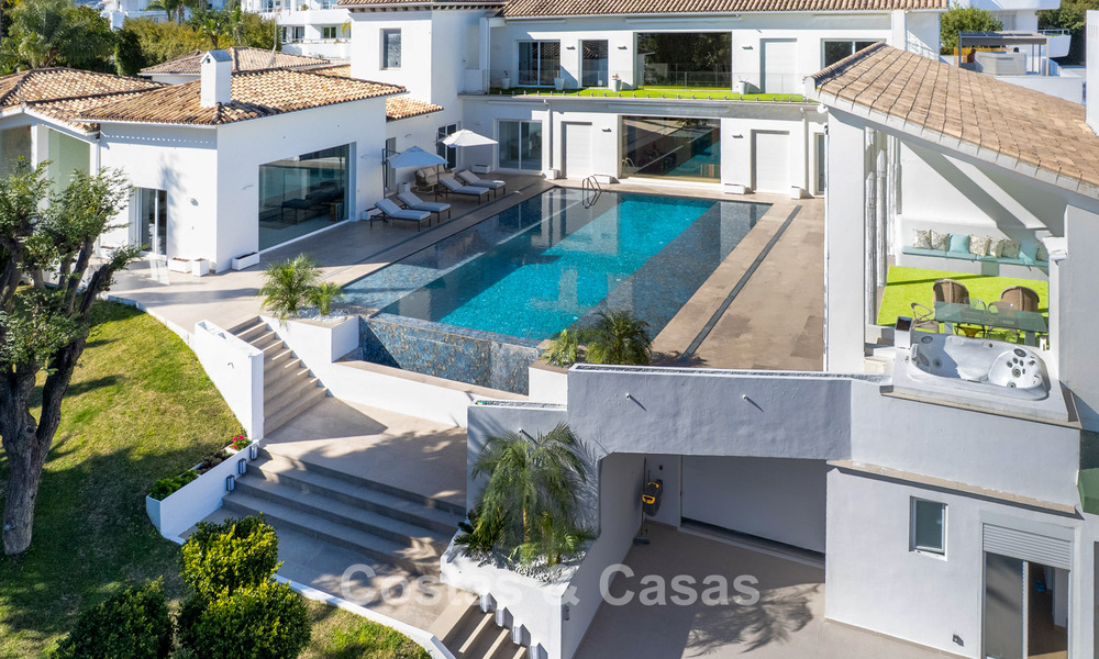 Luxe gerenoveerde villa op een steenworp van de golfbaan te koop in Guadalmina Alta, Marbella 795852