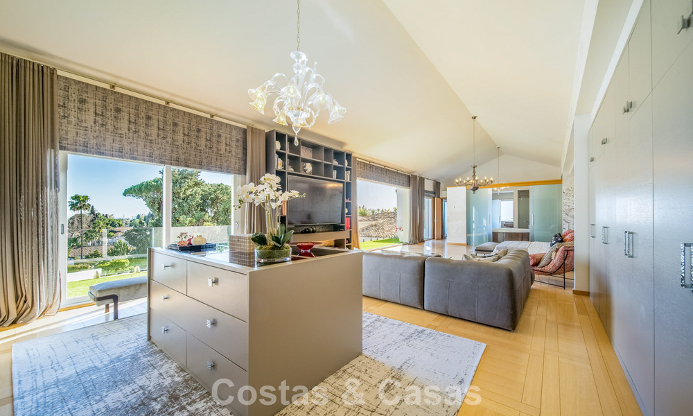 Luxe gerenoveerde villa op een steenworp van de golfbaan te koop in Guadalmina Alta, Marbella 795907