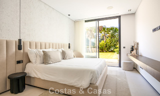 Spectaculaire, hedendaagse luxevilla te koop met zeezicht in El Madroñal, Marbella - Benahavis 796238 