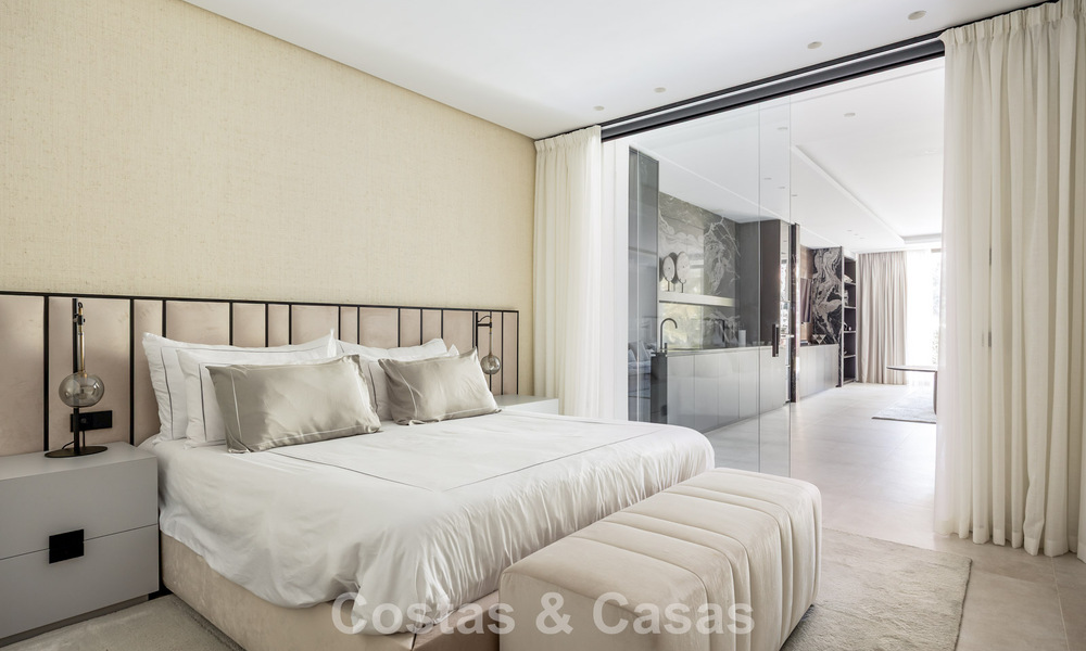 Spectaculaire, hedendaagse luxevilla te koop met zeezicht in El Madroñal, Marbella - Benahavis 796246