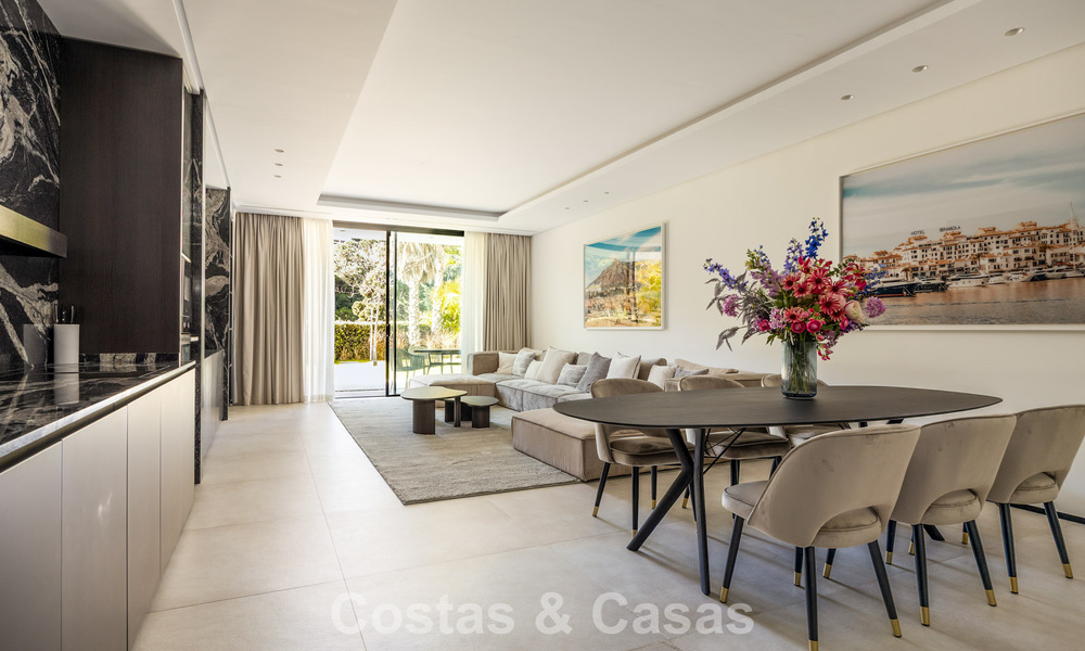 Spectaculaire, hedendaagse luxevilla te koop met zeezicht in El Madroñal, Marbella - Benahavis 796247