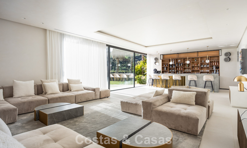 Spectaculaire, hedendaagse luxevilla te koop met zeezicht in El Madroñal, Marbella - Benahavis 796250