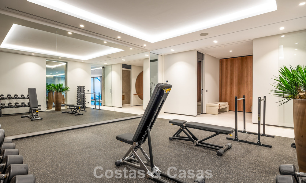 Spectaculaire, hedendaagse luxevilla te koop met zeezicht in El Madroñal, Marbella - Benahavis 796253