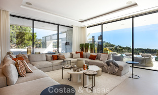 Spectaculaire, hedendaagse luxevilla te koop met zeezicht in El Madroñal, Marbella - Benahavis 796273 