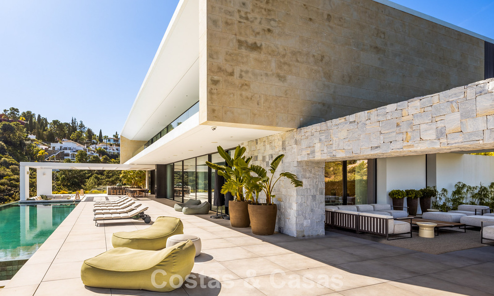 Spectaculaire, hedendaagse luxevilla te koop met zeezicht in El Madroñal, Marbella - Benahavis 796287