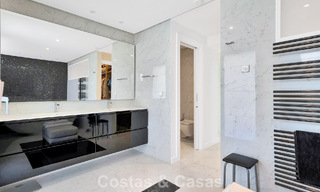 Modern gerenoveerde Andalusiche villa met berg- en zeezicht te koop in Nueva Andalucia, Marbella 796089 