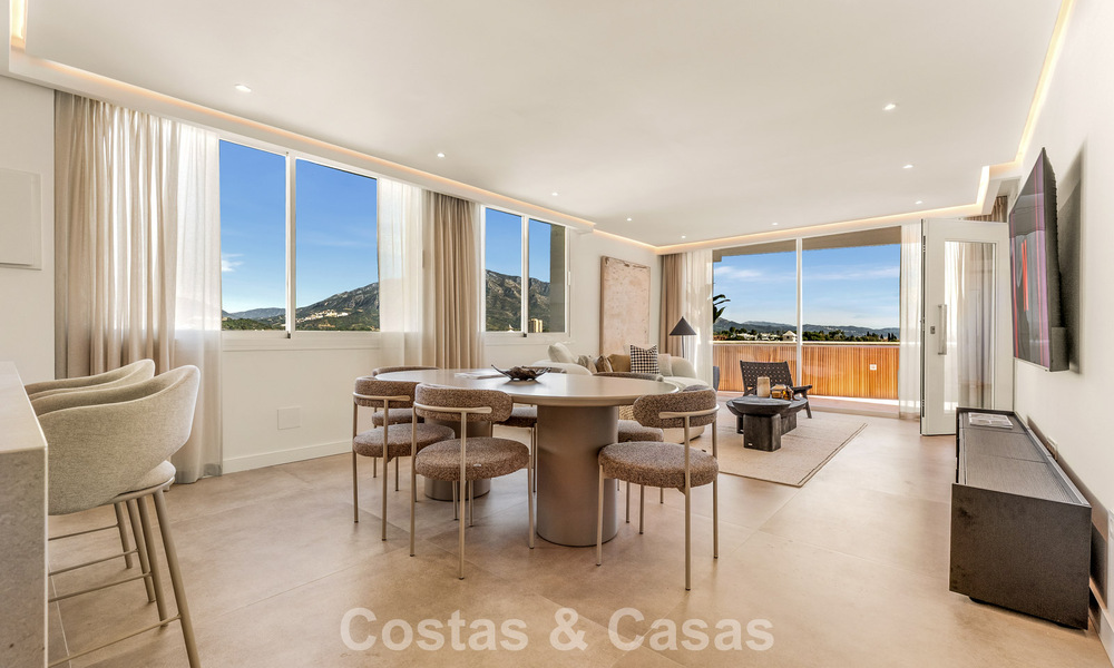 Modern gerenoveerd appartement met ruim terras te koop met weids uitzicht in Nueva Andalucia, Marbella 796041