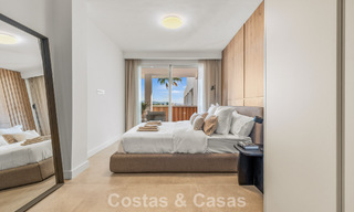 Modern gerenoveerd appartement met ruim terras te koop met weids uitzicht in Nueva Andalucia, Marbella 796048 