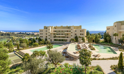 Moderne, luxe nieuwbouwappartementen te koop met zeezicht in Mijas Costa, Costa del Sol 796020