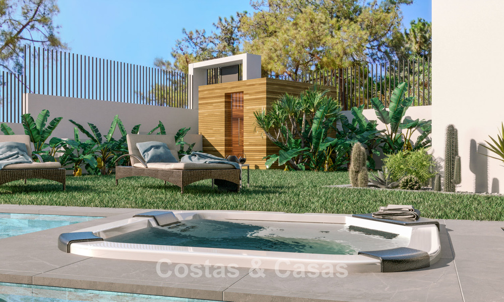 Gloednieuwe, moderne luxevilla met zeezicht te koop aan de strandzijde ten oosten van Marbella centrum 796225