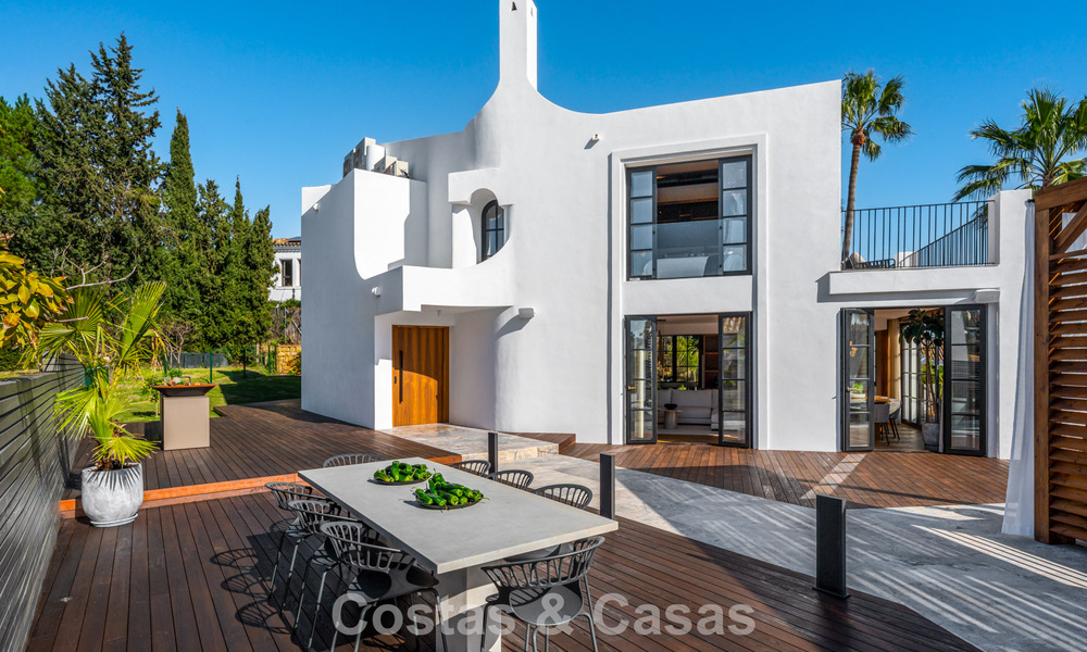 Exclusieve, architecturale villa met panoramisch golf- en zeezicht te koop in Nueva Andalucia, Marbella 796361