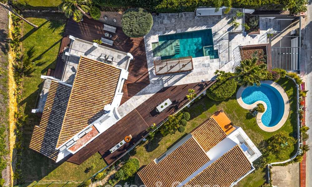 Exclusieve, architecturale villa met panoramisch golf- en zeezicht te koop in Nueva Andalucia, Marbella 796372
