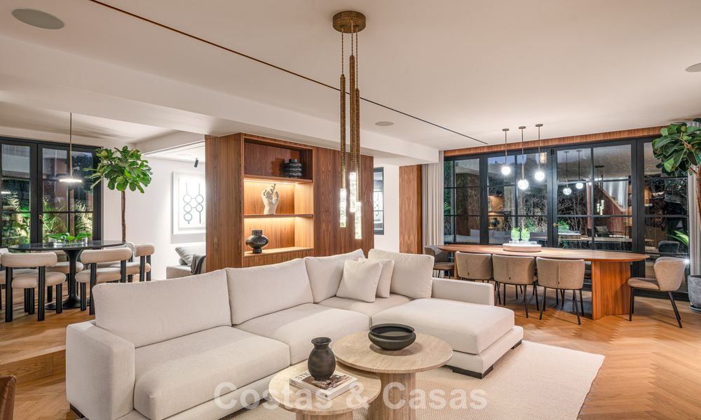 Exclusieve, architecturale villa met panoramisch golf- en zeezicht te koop in Nueva Andalucia, Marbella 796383