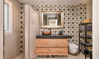 Exclusief eerstelijnstrand appartement met panoramisch zeezicht te koop in Estepona centrum 795972 