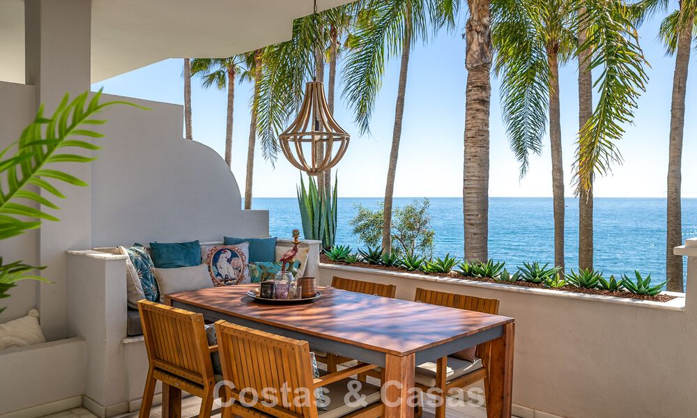 Exclusief eerstelijnstrand appartement met panoramisch zeezicht te koop in Estepona centrum 795982