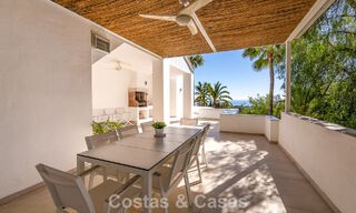 Majestueuze modern gerenoveerde villa met panoramisch zeezicht te koop op een royaal perceel ten oosten van Marbella centrum 796496 