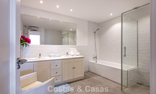 Majestueuze modern gerenoveerde villa met panoramisch zeezicht te koop op een royaal perceel ten oosten van Marbella centrum 796532 