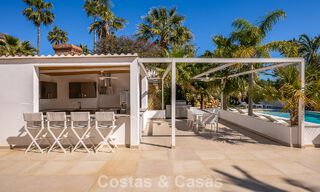 Majestueuze modern gerenoveerde villa met panoramisch zeezicht te koop op een royaal perceel ten oosten van Marbella centrum 796565 