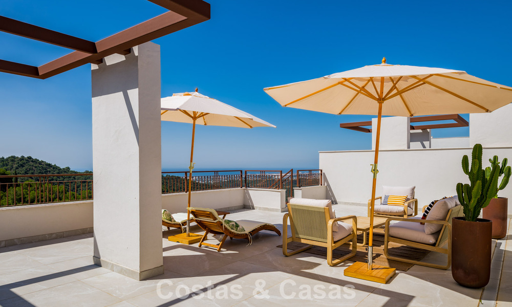 Nieuw duplex penthouse met een onverstoord uitzicht te koop in het rustige Istan, vlakbij Marbella aan de Costa del Sol 796182