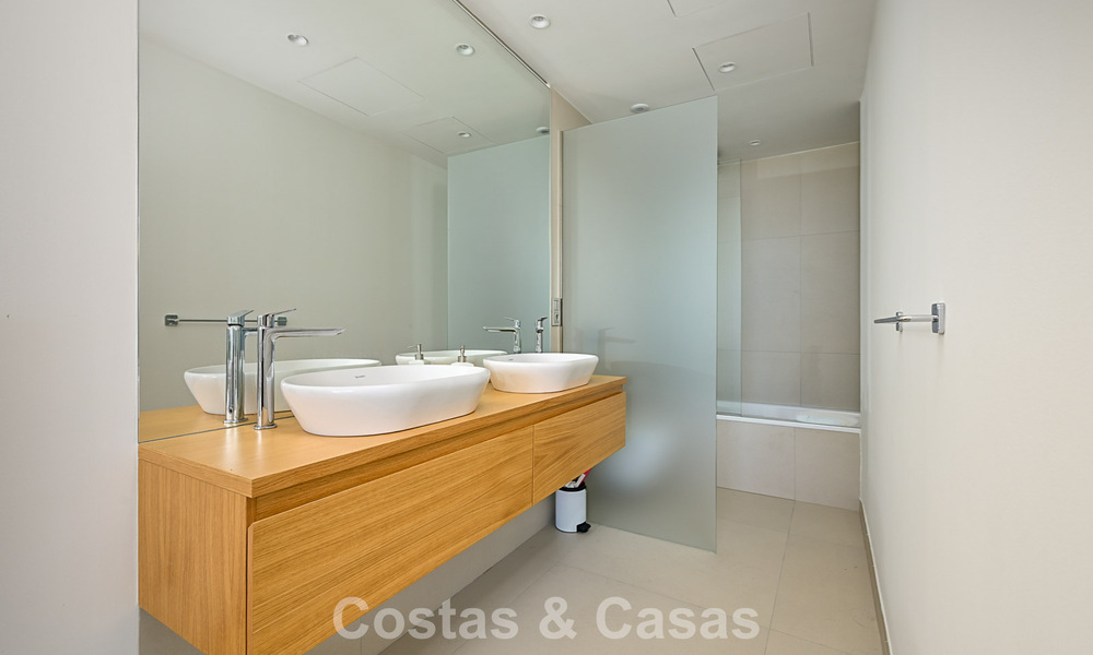 Kwalitatief gelijkvloers appartement met privétuin en zwembad te koop in Fuengirola, Costa del Sol 796568