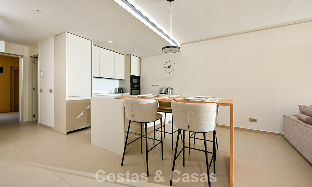 Kwalitatief gelijkvloers appartement met privétuin en zwembad te koop in Fuengirola, Costa del Sol 796595