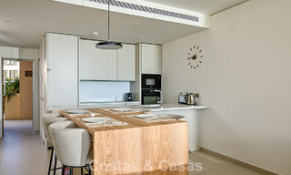 Kwalitatief gelijkvloers appartement met privétuin en zwembad te koop in Fuengirola, Costa del Sol 796596 