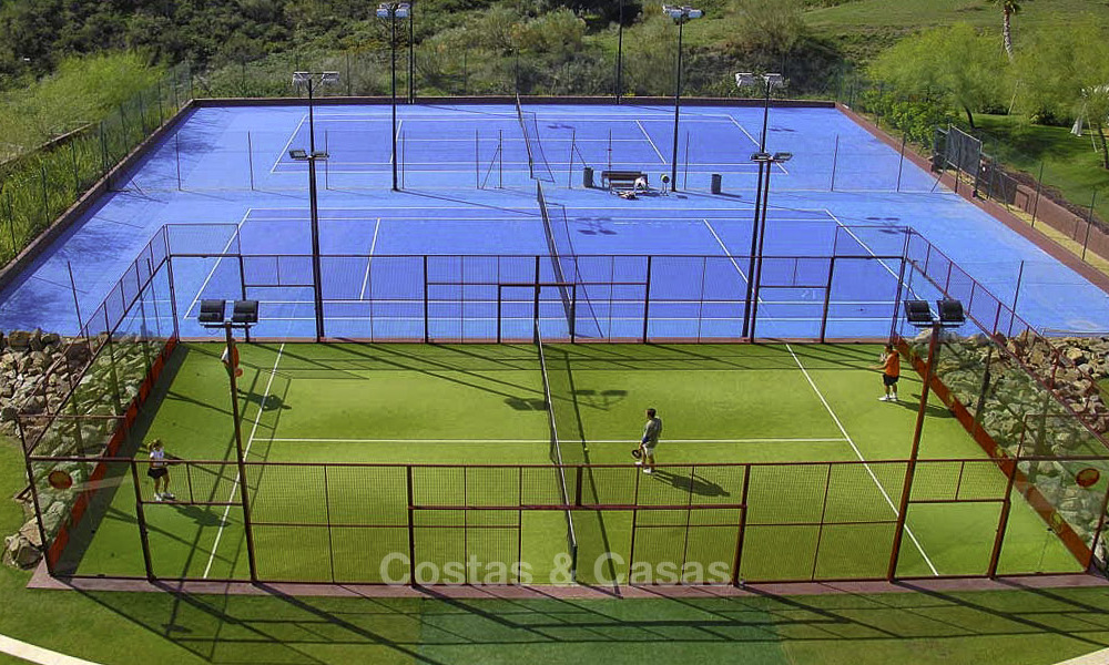 Kwalitatief gelijkvloers appartement met privétuin en zwembad te koop in Fuengirola, Costa del Sol 796766