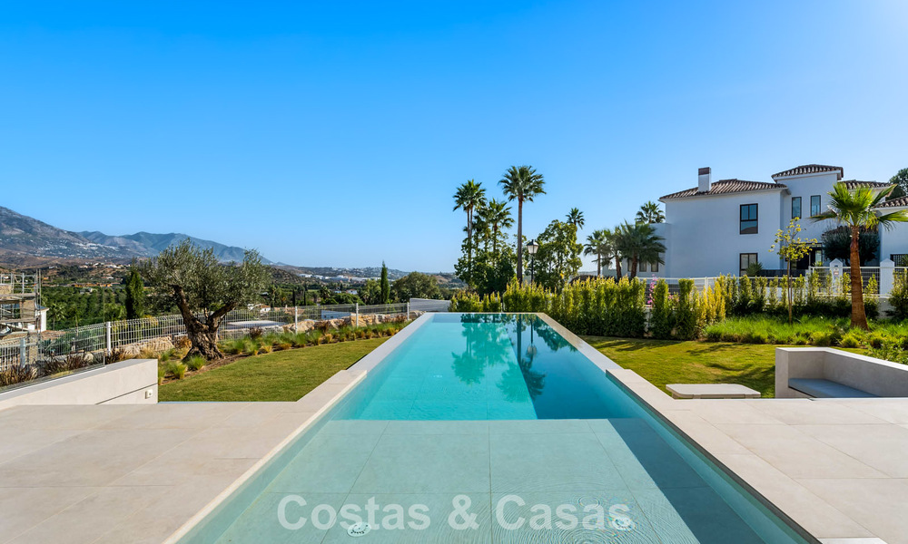 Gloednieuwe, geavanceerde moderne villa te koop nabij een golfresort in Mijas, Costa del Sol 796677