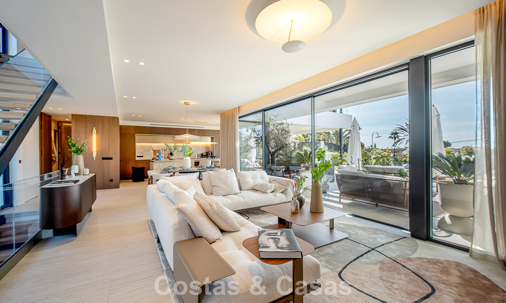 Exclusieve, moderne luxevilla te koop op loopafstand van het strand in het oostelijk deel van Marbella 796884