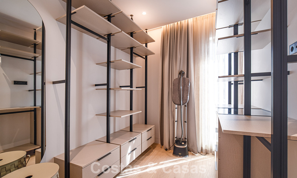 Exclusieve, moderne luxevilla te koop op loopafstand van het strand in het oostelijk deel van Marbella 796888