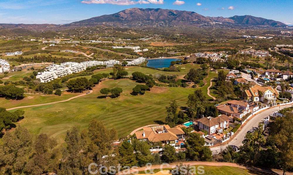 Mediterrane frontline golfvilla met panoramisch uitzicht te koop in La Cala golf resort, Mijas Costa 796444