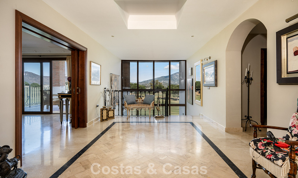 Mediterrane frontline golfvilla met panoramisch uitzicht te koop in La Cala golf resort, Mijas Costa 796468