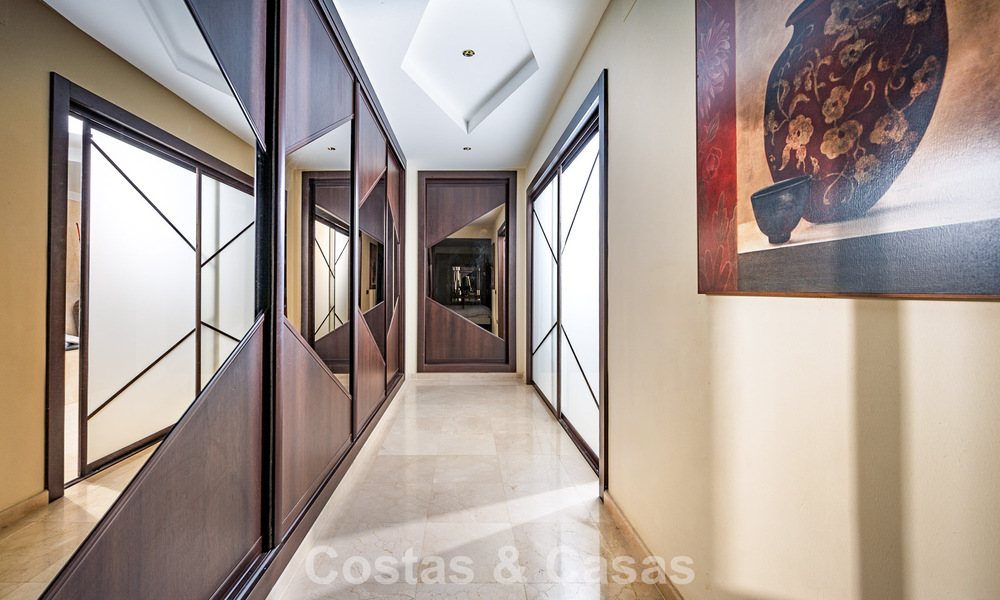 Mediterrane frontline golfvilla met panoramisch uitzicht te koop in La Cala golf resort, Mijas Costa 796484