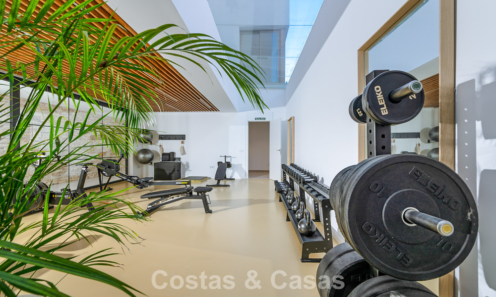 Instapklaar! Luxueuze, moderne appartementen met panoramisch zeezicht te koop in Mijas’ golfvallei aan de Costa del Sol 797099