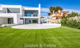 Luxueuze, halfvrijstaande villa te koop dicht bij voorzieningen in Guadalmina golf en San Pedro centrum, Marbella 797177 
