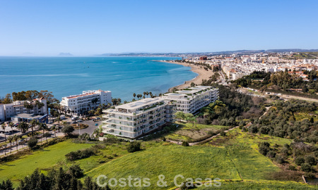 Lancering! Avant-gardische luxe appartementen te koop met zeezicht op een steenworp van het strand en de boulevard in Estepona 797196