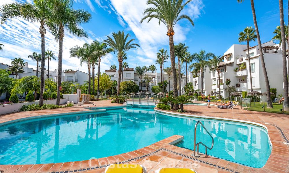 Elegant gerenoveerd appartement te koop op loopafstand van het strand op de New Golden Mile tussen Marbella en Estepona 797217