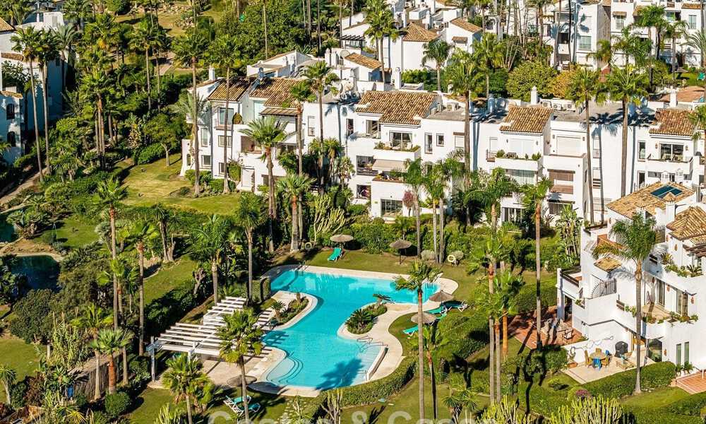 Elegant gerenoveerd appartement te koop op loopafstand van het strand op de New Golden Mile tussen Marbella en Estepona 797227
