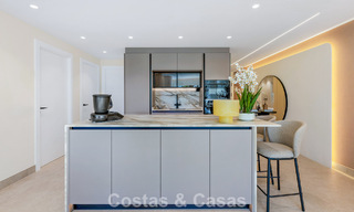 Elegant gerenoveerd appartement te koop op loopafstand van het strand op de New Golden Mile tussen Marbella en Estepona 797244 