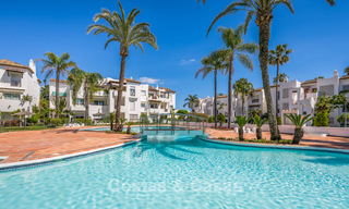 Elegant gerenoveerd appartement te koop op loopafstand van het strand op de New Golden Mile tussen Marbella en Estepona 797257 