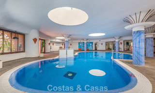 Luxueus duplex penthouse te koop in een vijfsterren strandcomplex op de New Golden Mile tussen Marbella en Estepona 797269 