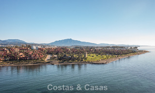 Luxueus duplex penthouse te koop in een vijfsterren strandcomplex op de New Golden Mile tussen Marbella en Estepona 797726 