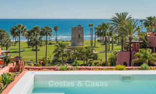 Luxueus duplex penthouse te koop in een vijfsterren strandcomplex op de New Golden Mile tussen Marbella en Estepona 797747 