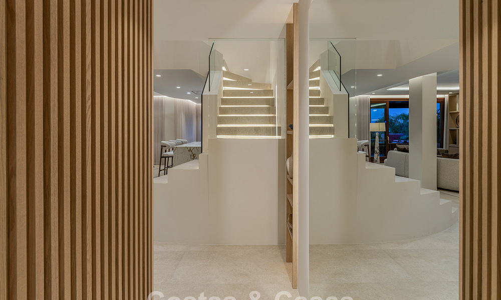 Luxueus duplex penthouse te koop in een vijfsterren strandcomplex op de New Golden Mile tussen Marbella en Estepona 797782