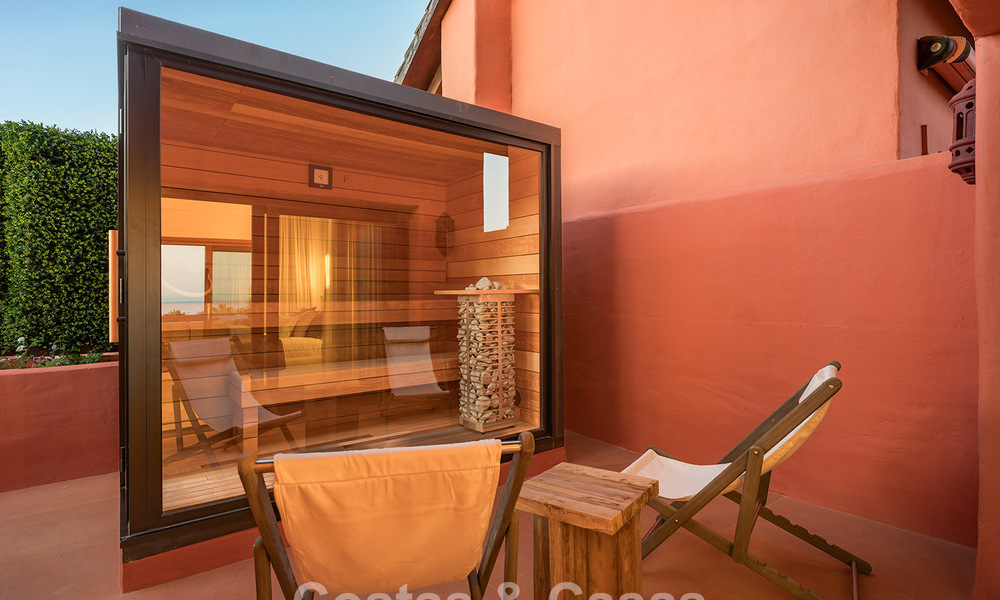Luxueus duplex penthouse te koop in een vijfsterren strandcomplex op de New Golden Mile tussen Marbella en Estepona 797813