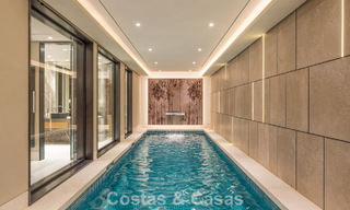 Gesofisticeerde luxevilla te koop in een exclusieve, rustige, gated woonwijk op de Golden Mile van Marbella 798026 