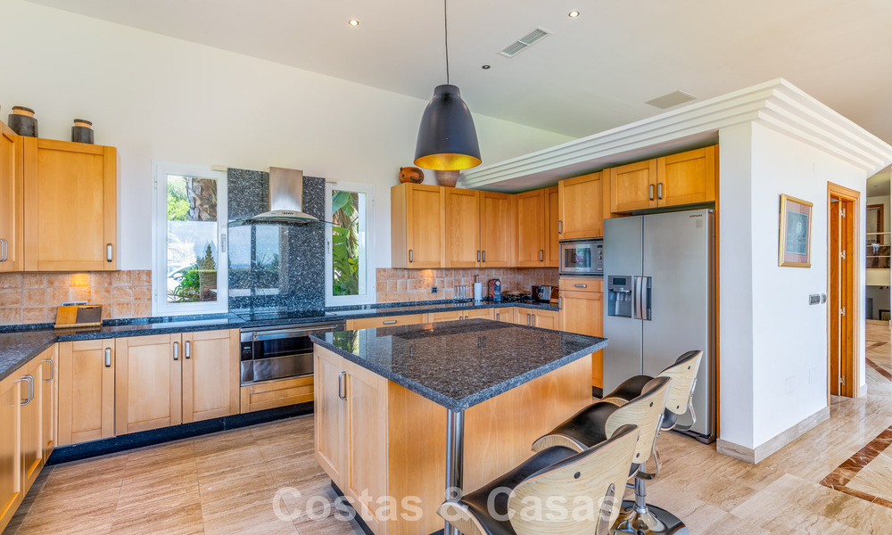 Exclusieve villa met mediterrane bouwstijl te koop op een riant perceel in Marbella - Benahavis 797056