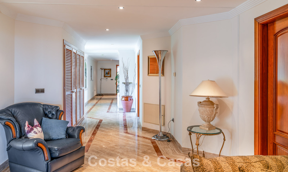 Exclusieve villa met mediterrane bouwstijl te koop op een riant perceel in Marbella - Benahavis 797066