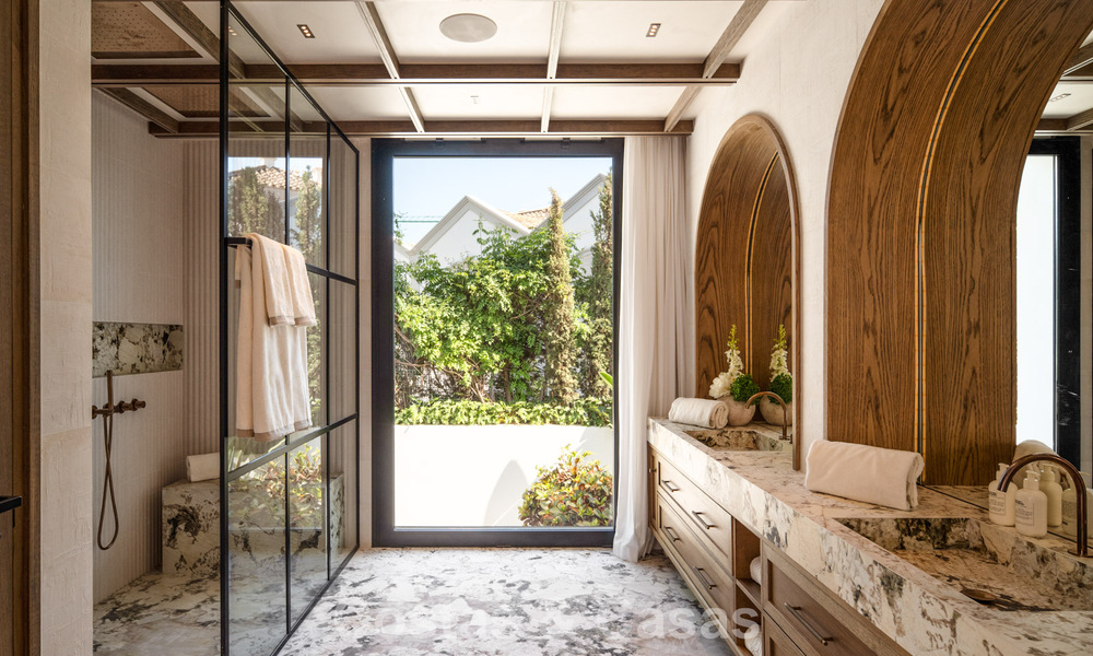 Exclusieve luxevilla met spectaculair indoor en outdoor zwembad te koop in Nueva Andalucía, Marbella 798063