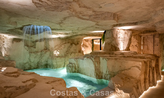Exclusieve luxevilla met spectaculair indoor en outdoor zwembad te koop in Nueva Andalucía, Marbella 798070 